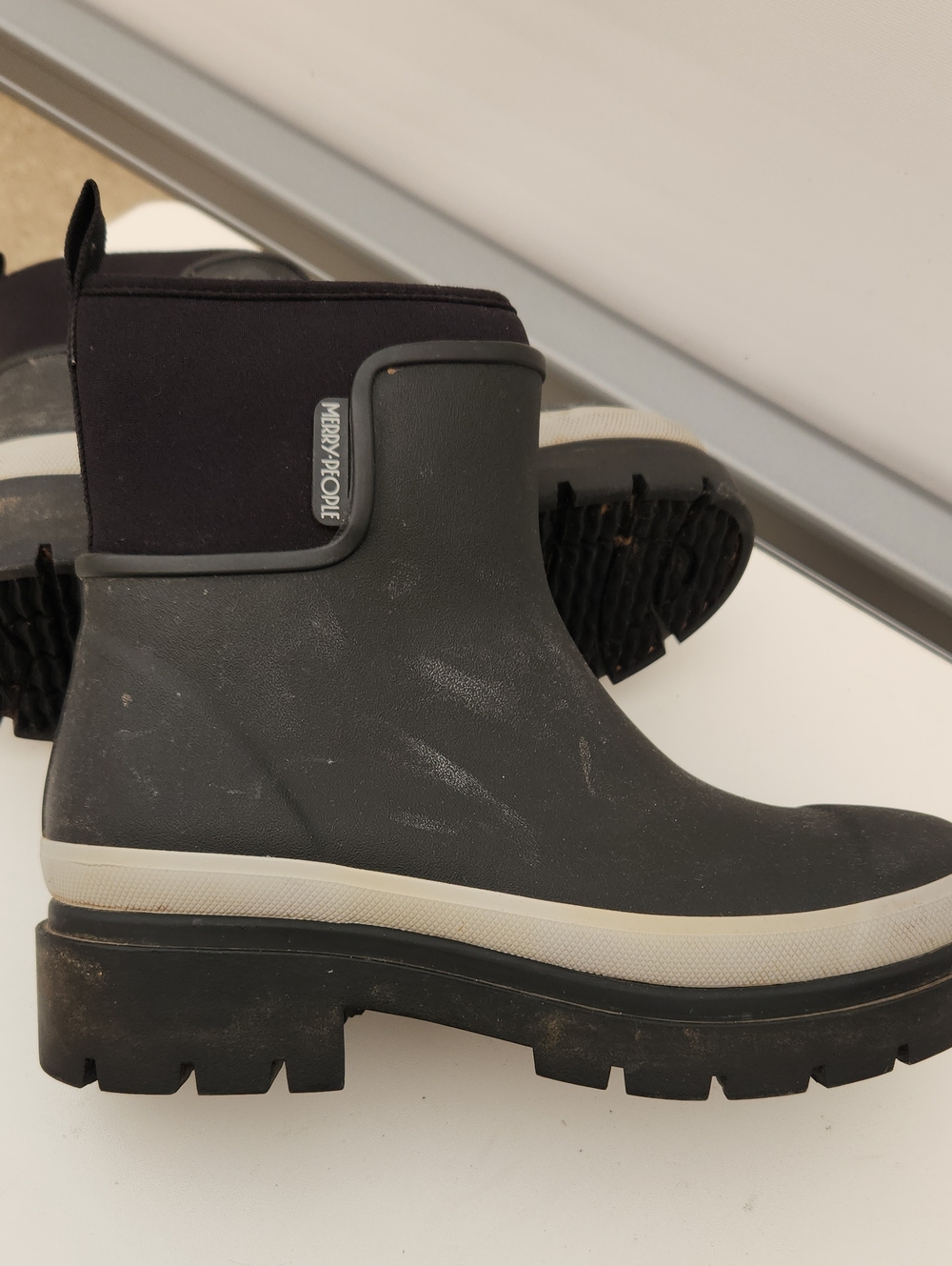Merry People black waterproof Chelsea lug sole Rain boots 9 Eu 40 - Picture 5 of 6
